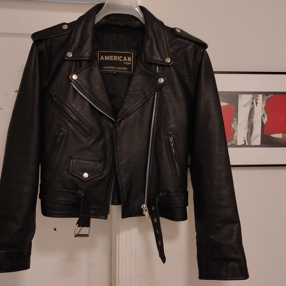 Lightly Used Women's American Top brand xl Asymmetrical Black Leather Jacket
